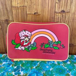 SOLD VTG 1980s Strawberry Shortcake Suitcase